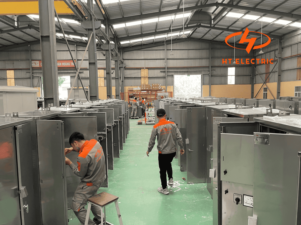 Thi công Tủ điện INOX HT ELECTRIC